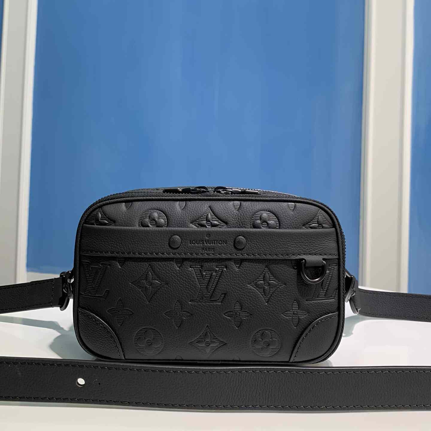 Louis Vuitton Alpha Wearable Wallet   M82544 - PerfectKickZ