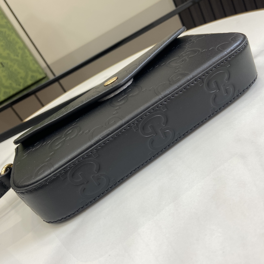 Gucci GG Super Mini Shoulder Bag - PerfectKickZ