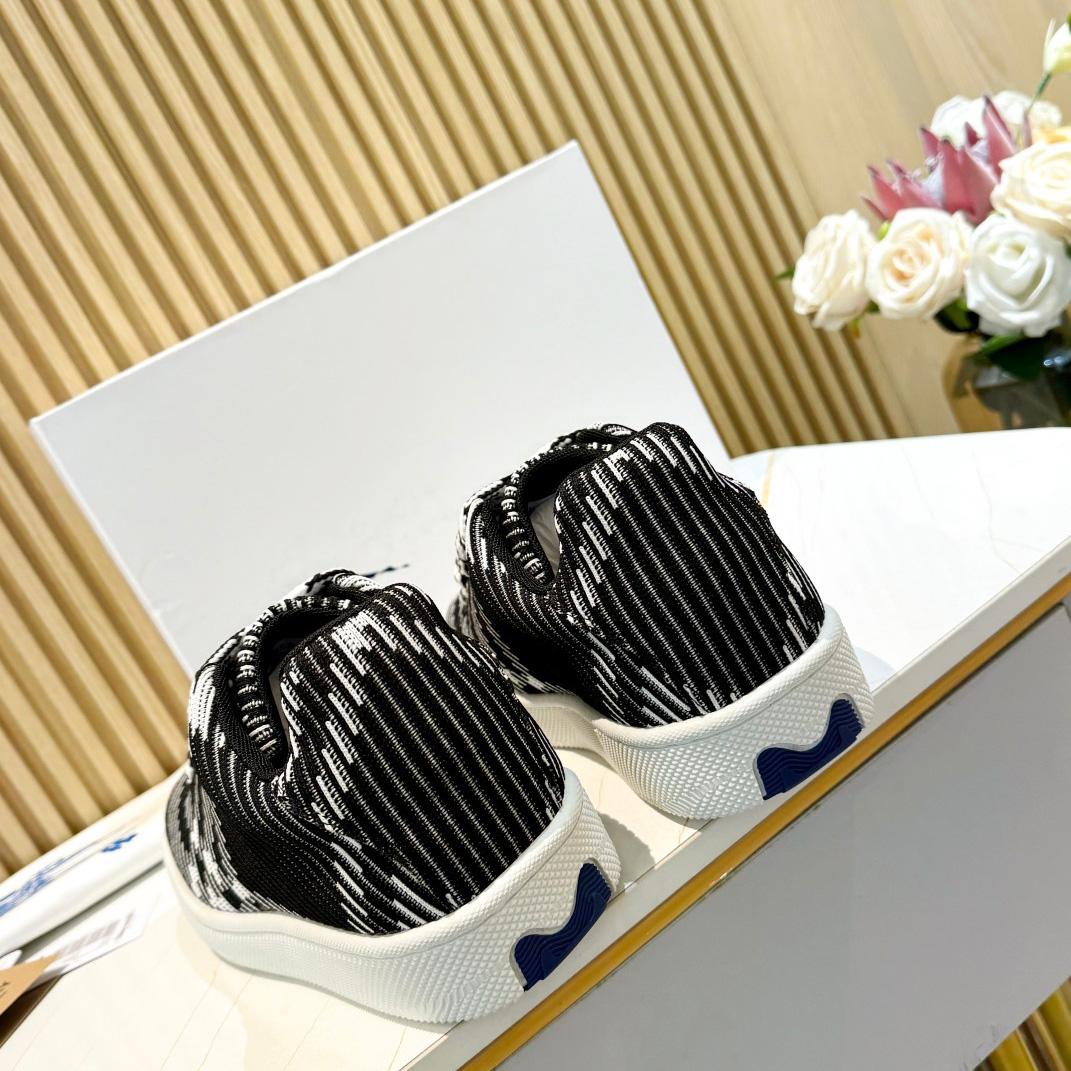Burberry Check Knit Box Sneakers - 