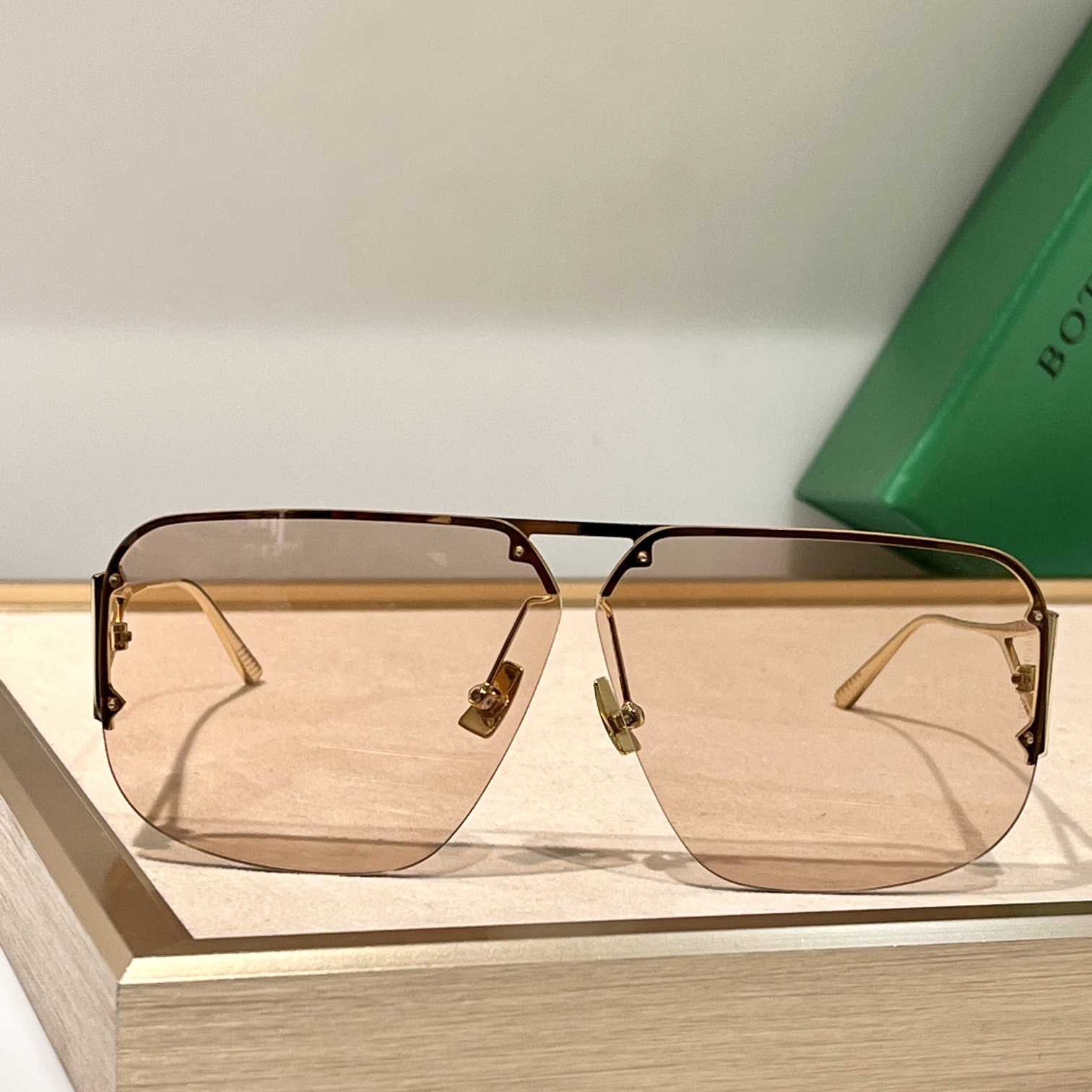 Bottega Veneta BV1065  Sunglasses    - PerfectKickZ
