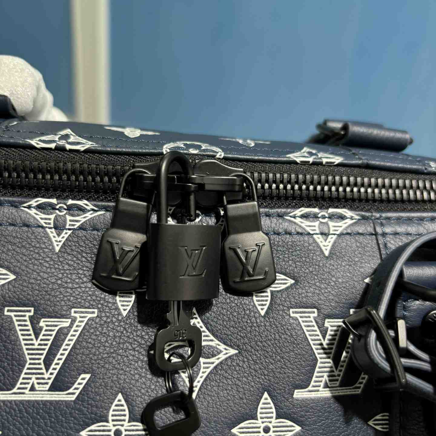 Louis Vuitton Keepall Bandoulière 50   M24953 - PerfectKickZ