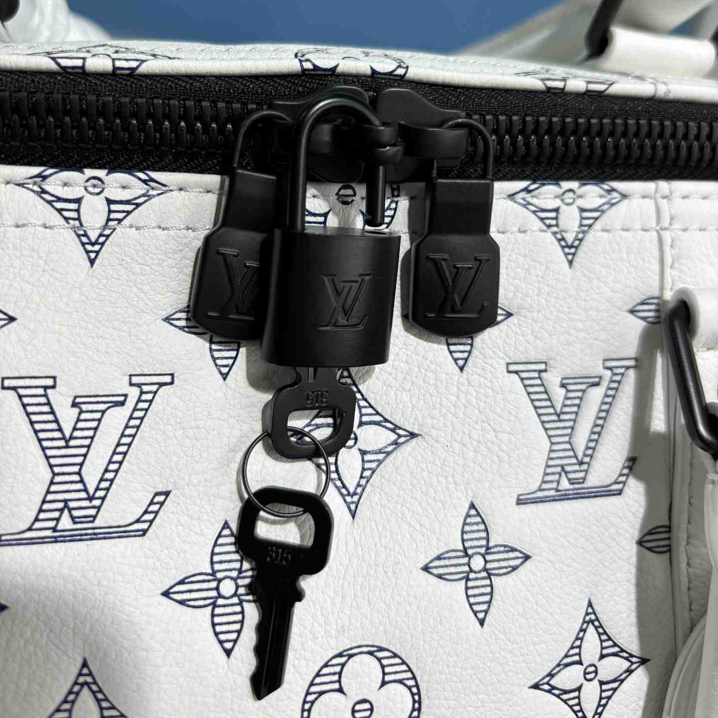 Louis Vuitton Keepall Bandoulière 50   M24954 - PerfectKickZ