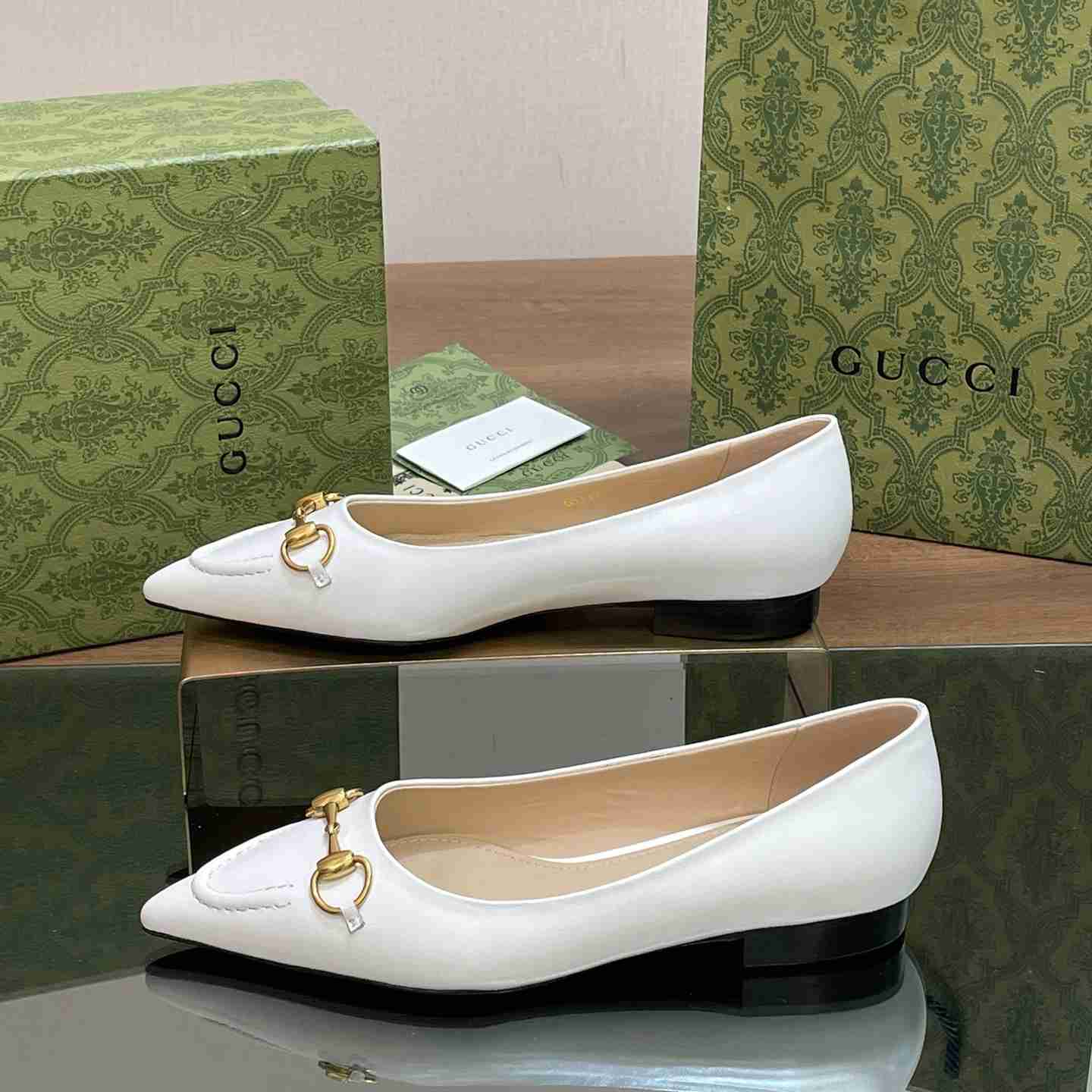 Gucci Women's Ballet Flat With Horsebit - PerfectKickZ