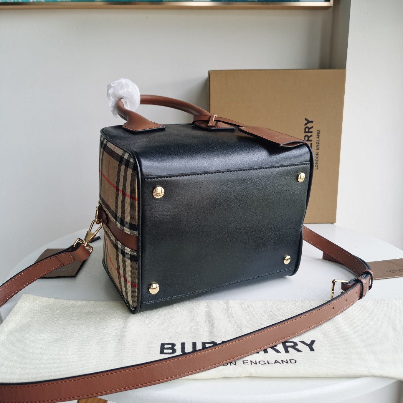 Burberry Cube Bag Leather With Vintage Check   W34 x H21 x D19cm - PerfectKickZ