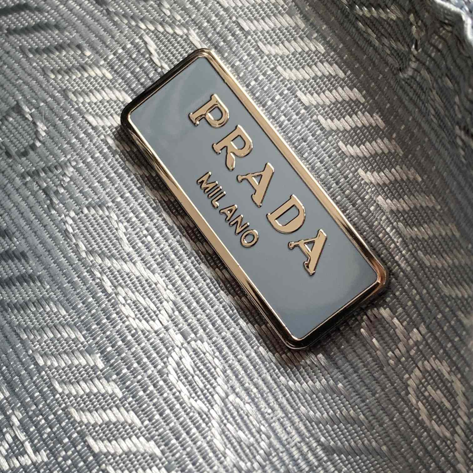 Prada Shoulder Bag  (22-12-6cm) - PerfectKickZ