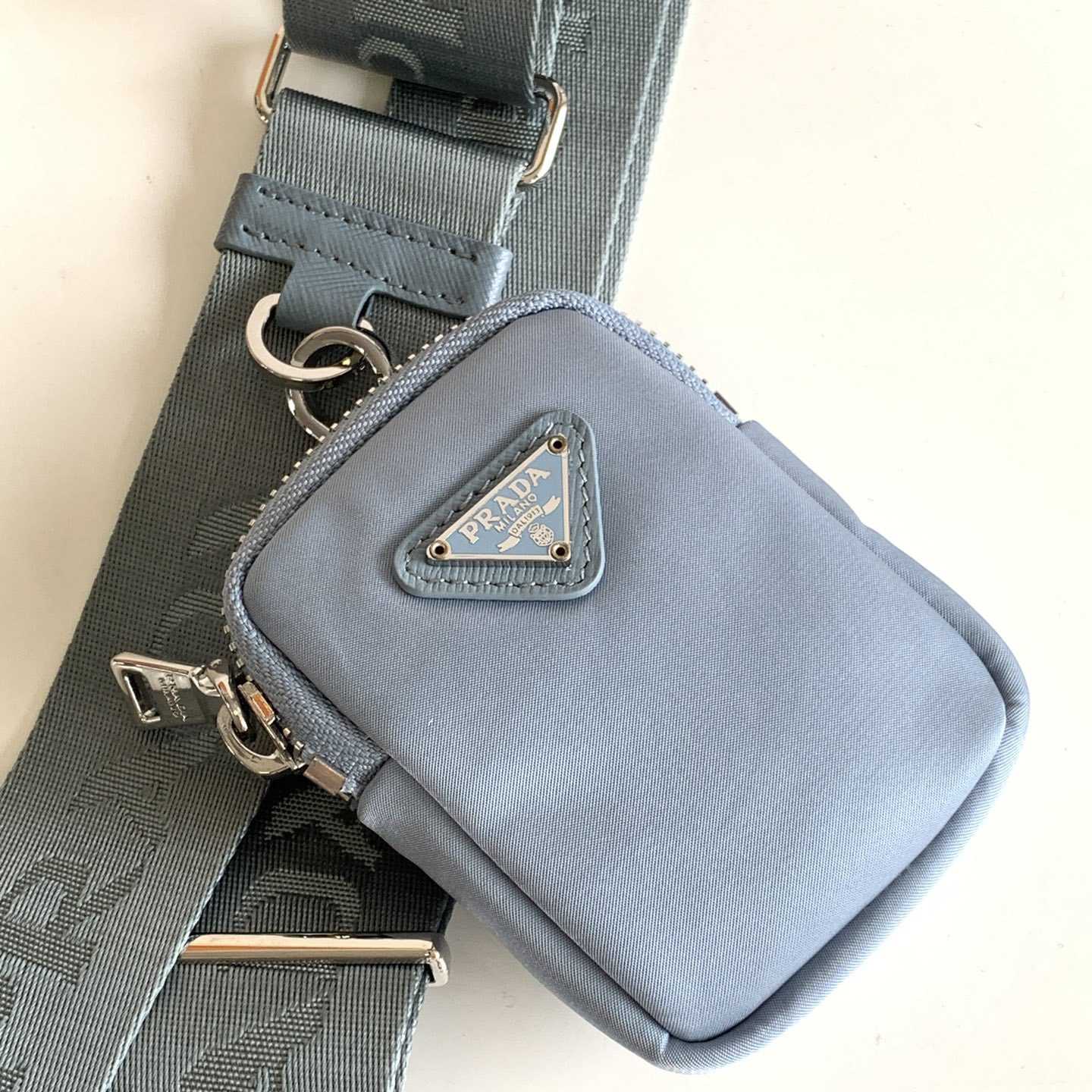 Prada Shoulder Bag  (22-12-6cm) - PerfectKickZ