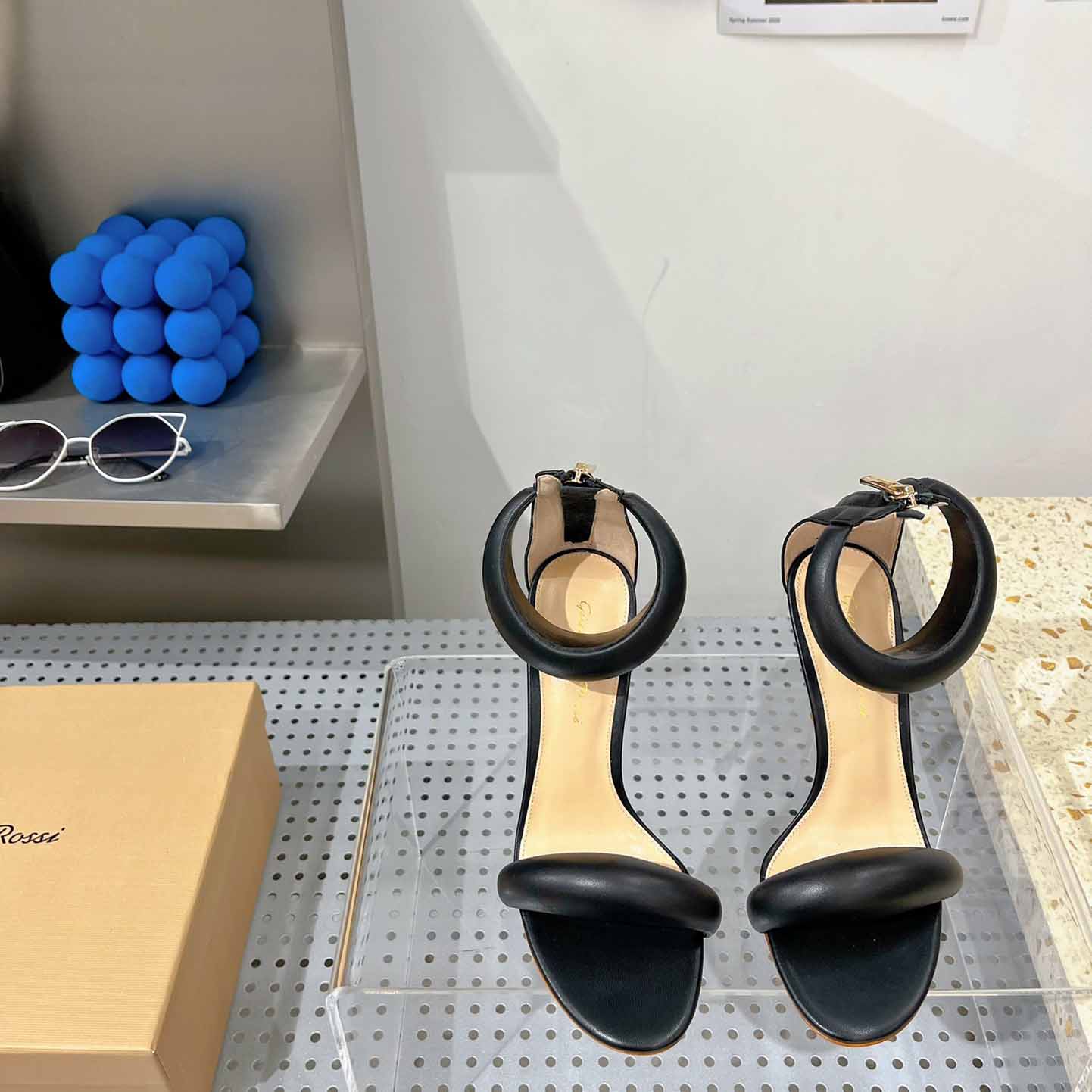 Gianvito Rossi Leather Bijoux Sandals - PerfectKickZ