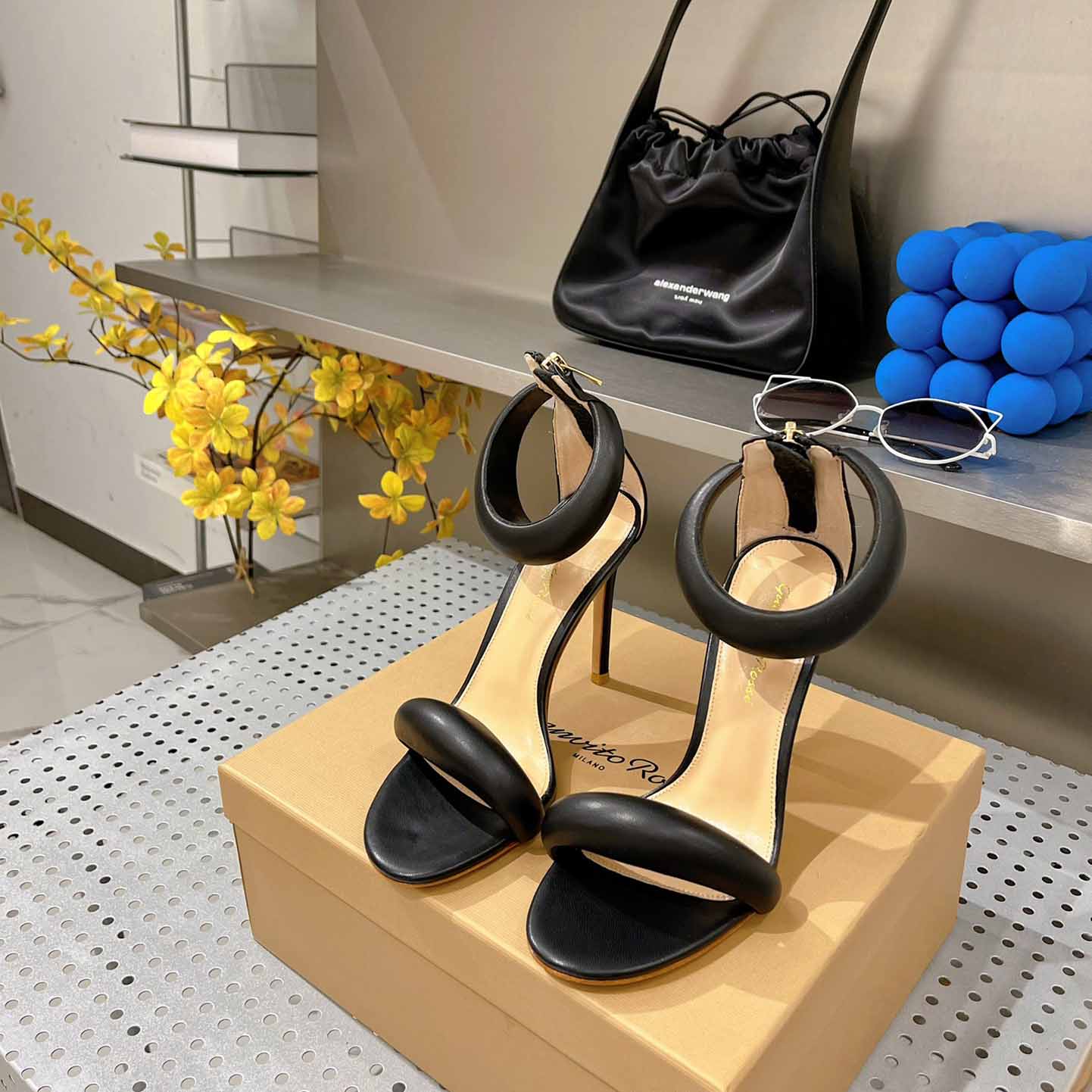 Gianvito Rossi Leather Bijoux Sandals - PerfectKickZ
