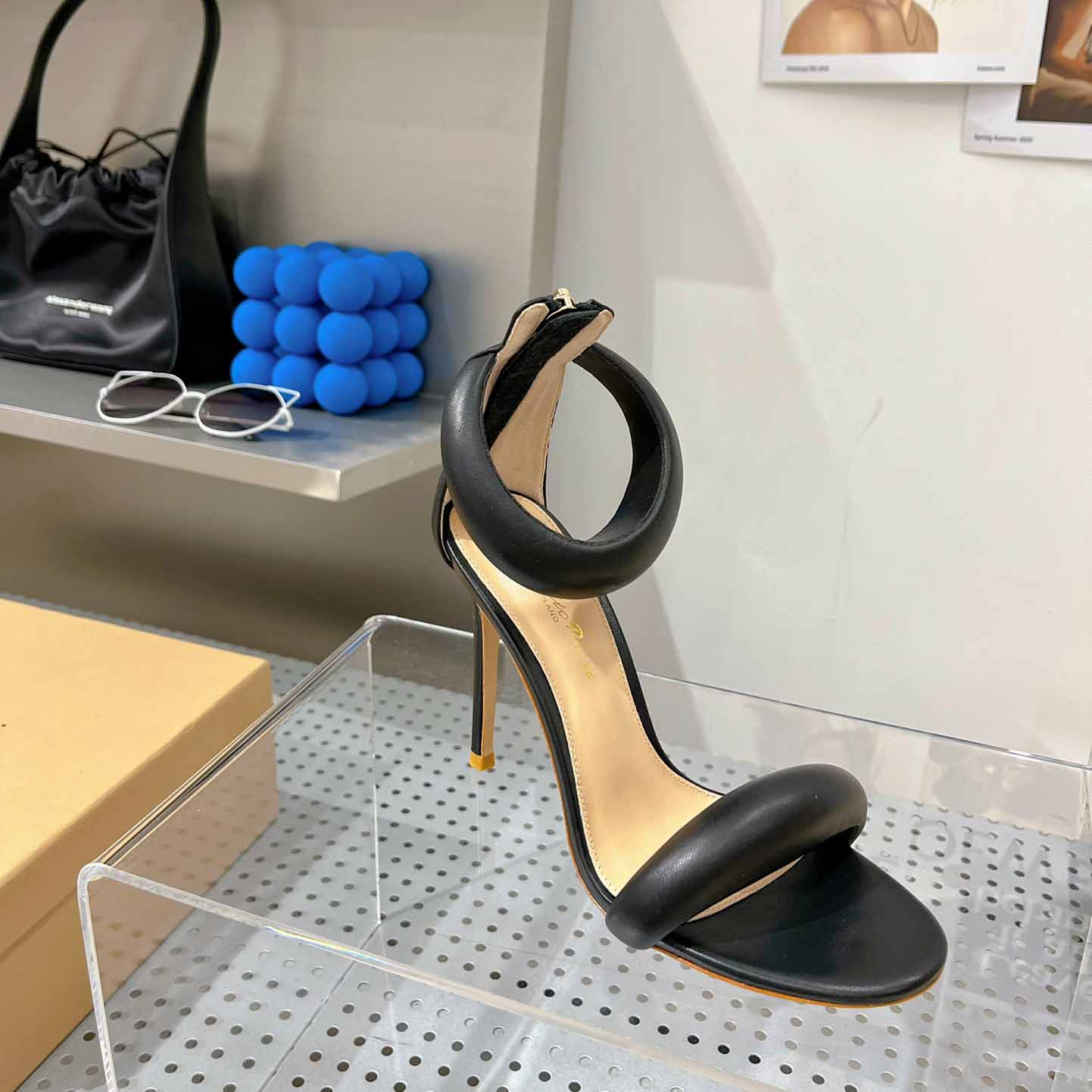 Gianvito Rossi Leather Bijoux Sandals - PerfectKickZ