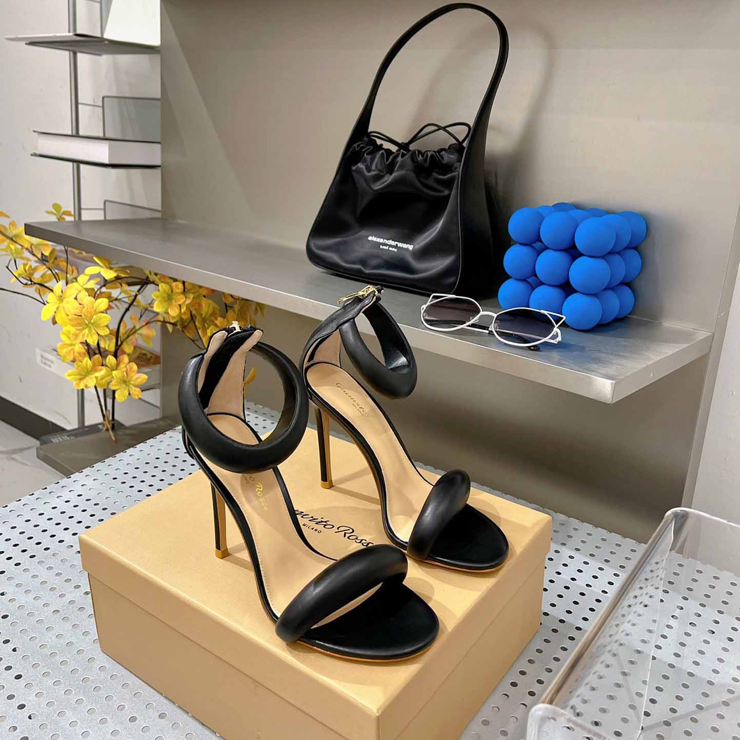 Gianvito Rossi Leather Bijoux Sandals - PerfectKickZ