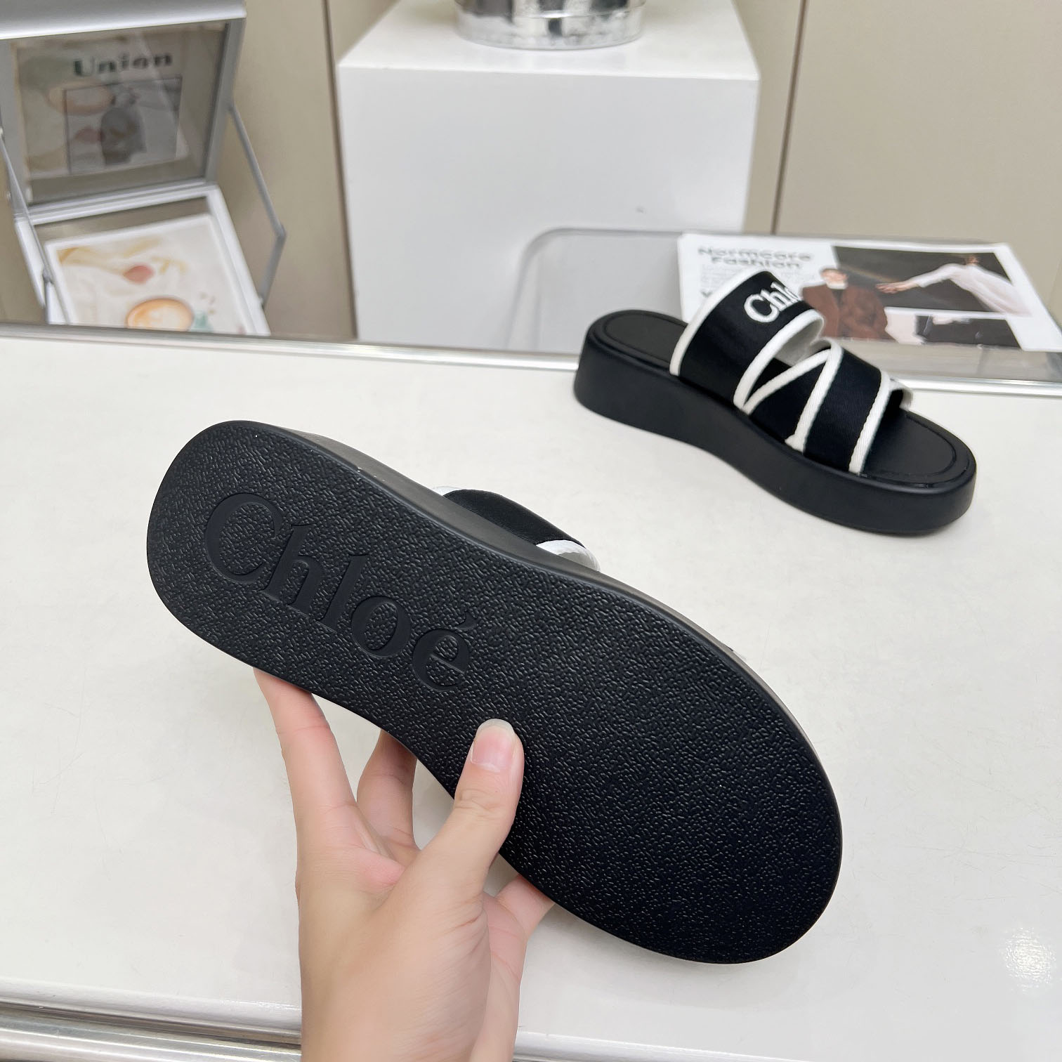 Chloe Women's Black Mila Logo Flatform Slides - PerfectKickZ