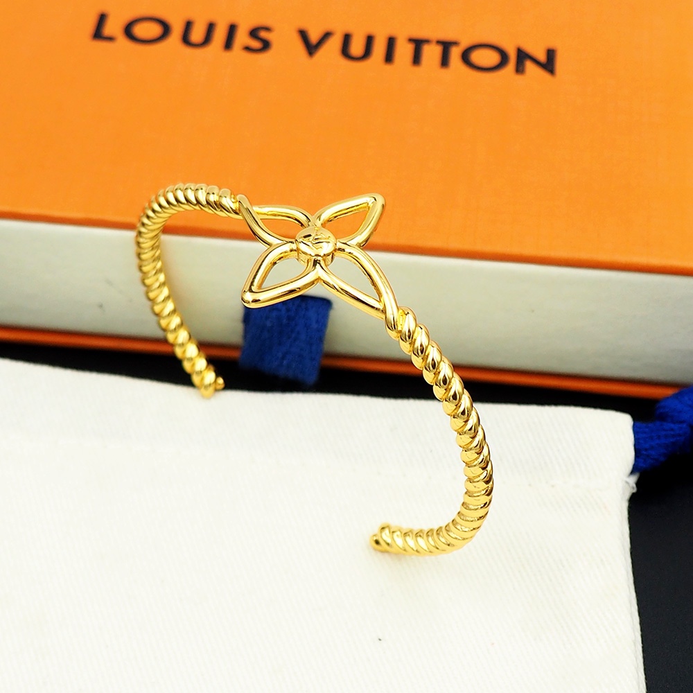 Louis Vuitton Nautical Rigid Bracelet   M1606 - PerfectKickZ