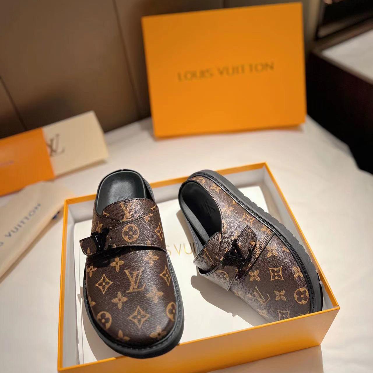 Louis Vuitton LV Easy Mule    1A8WIB - PerfectKickZ
