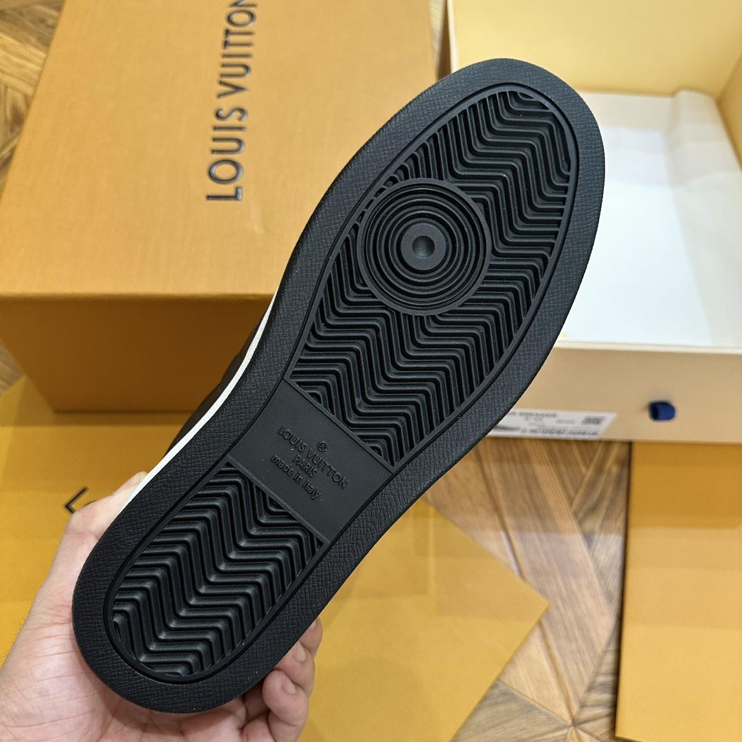 Louis Vuitton Rivoli Sneaker  1ACVIB - PerfectKickZ