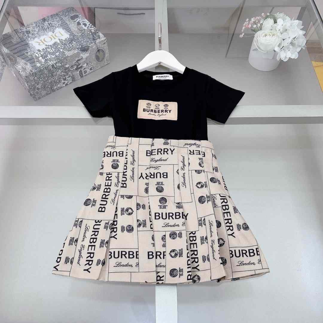 Burberry Kid's Tee & Skirt - PerfectKickZ