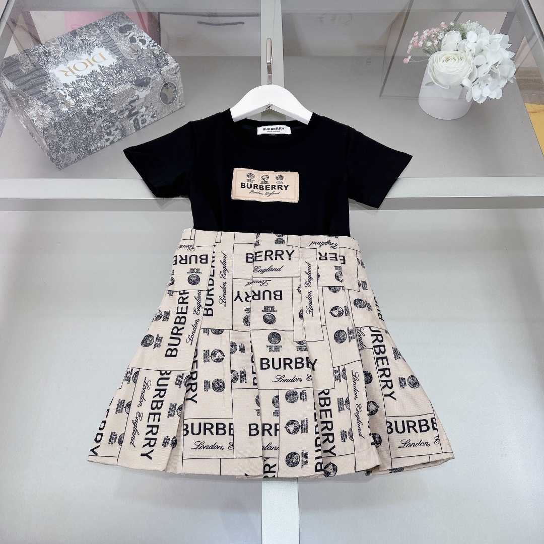 Burberry Kid's Tee & Skirt - PerfectKickZ