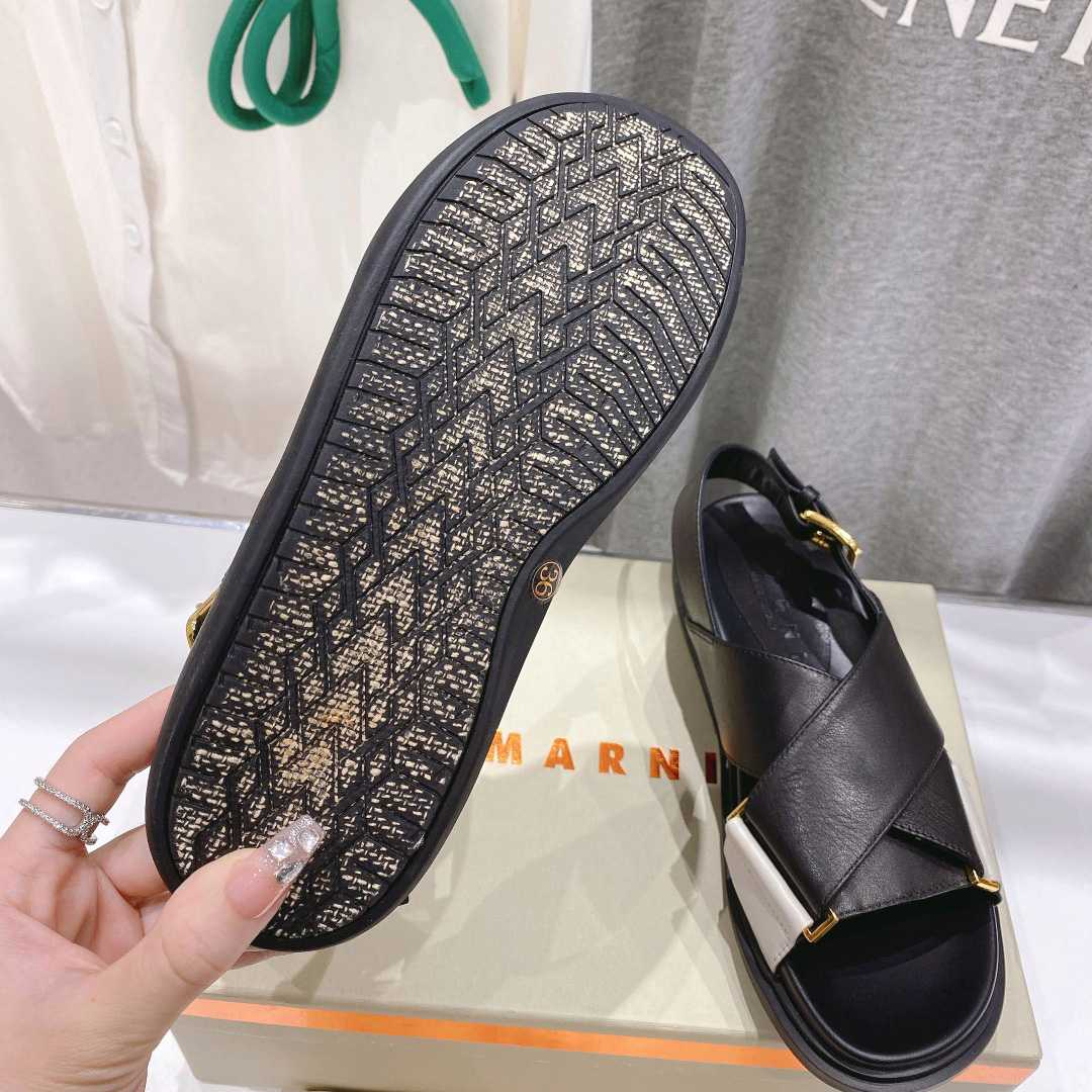 Marni Black And White Leather Fussbett - PerfectKickZ