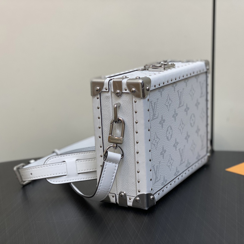 Louis Vuitton Clutch Box   M20251 - PerfectKickZ