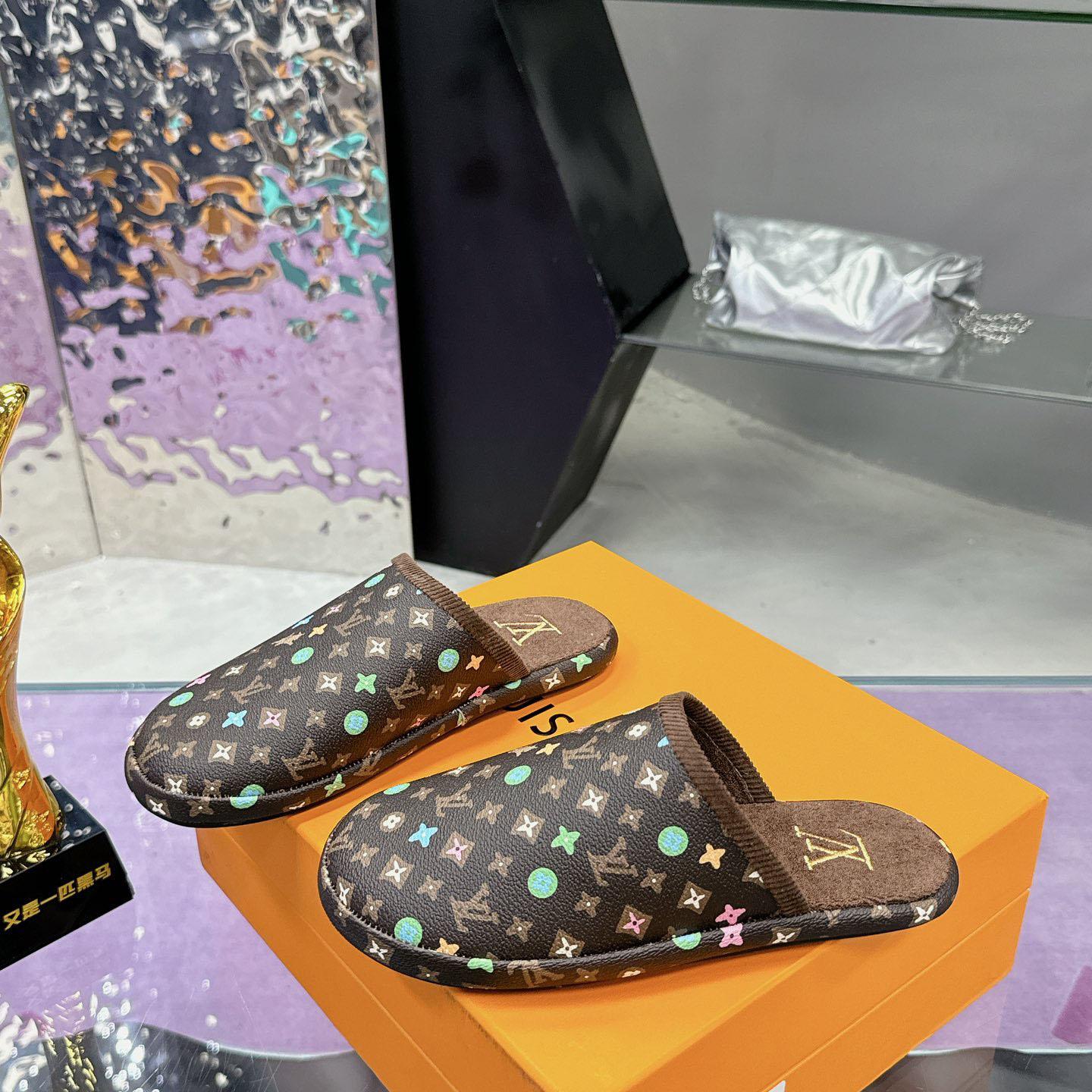 Louis Vuitton LV Palace Slipper    1ACWGF - PerfectKickZ