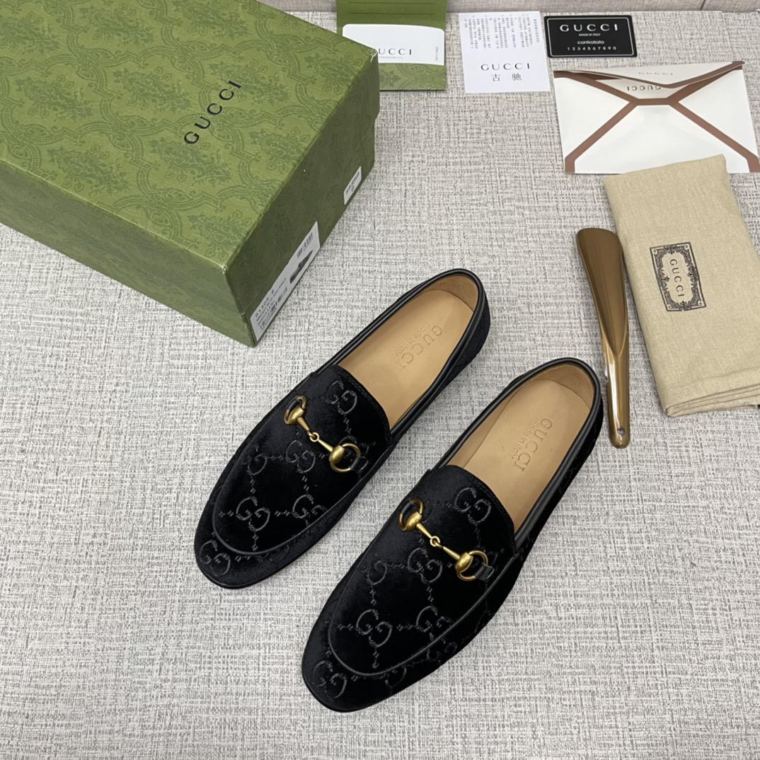 GUCCI Jordaan GG Velvet Loafer - PerfectKickZ