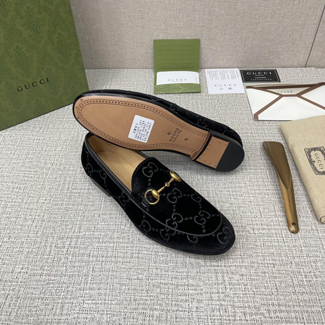 GUCCI Jordaan GG Velvet Loafer - PerfectKickZ