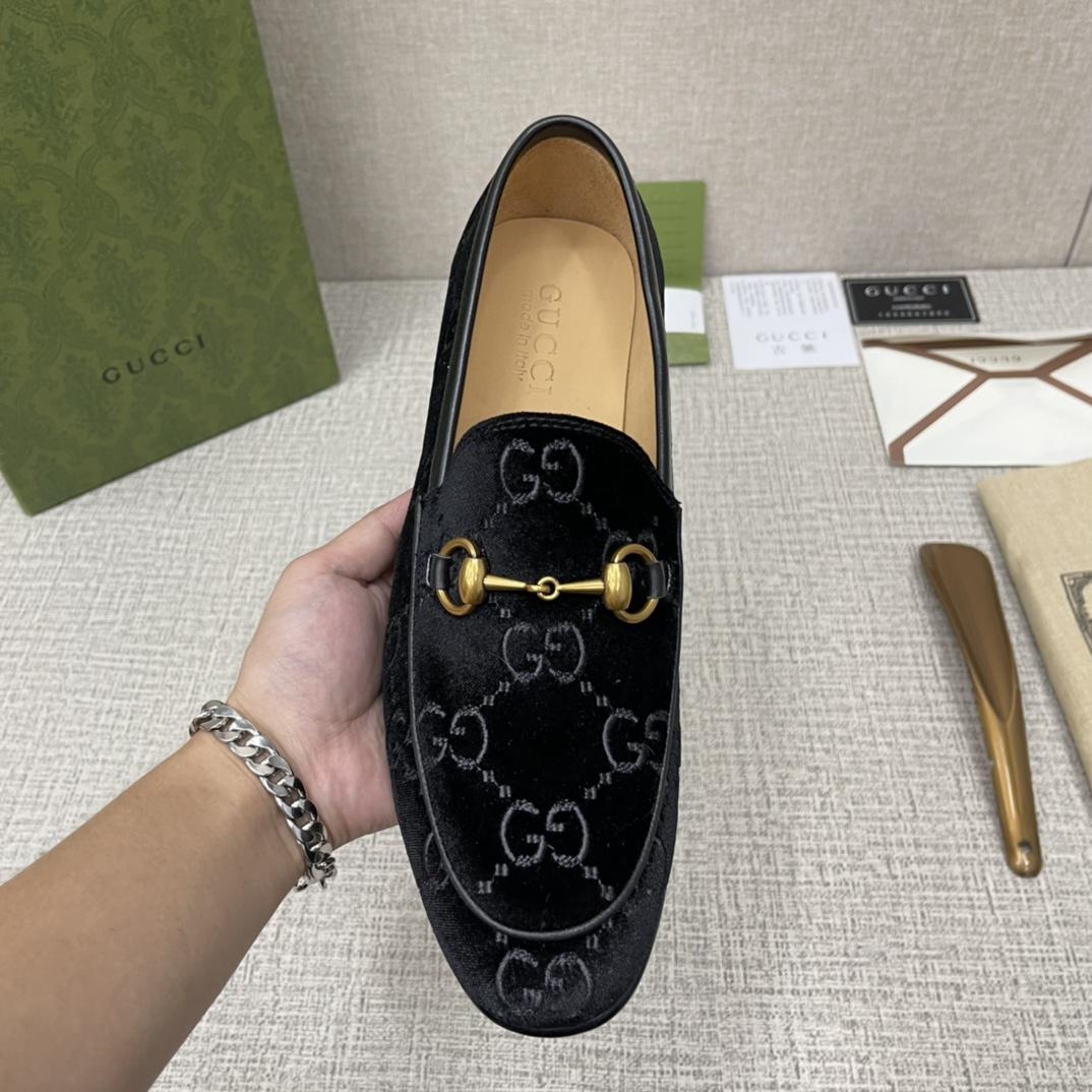 GUCCI Jordaan GG Velvet Loafer - PerfectKickZ