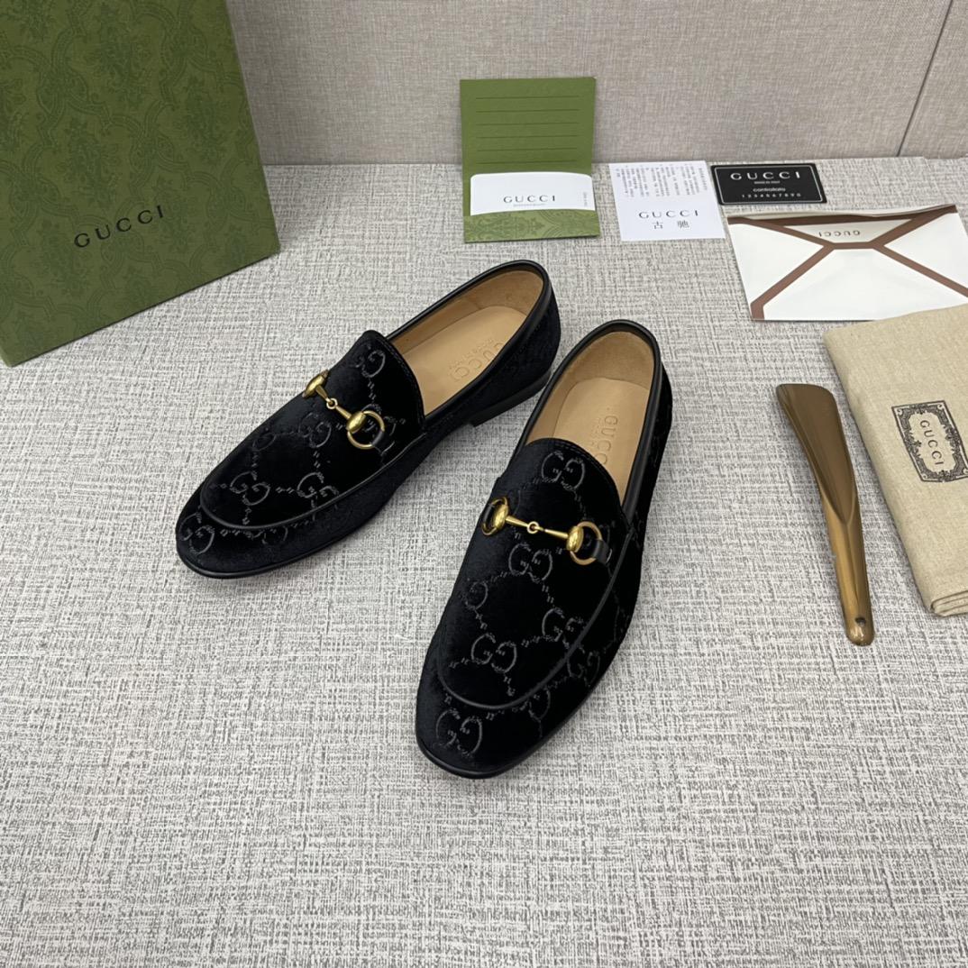 GUCCI Jordaan GG Velvet Loafer - PerfectKickZ