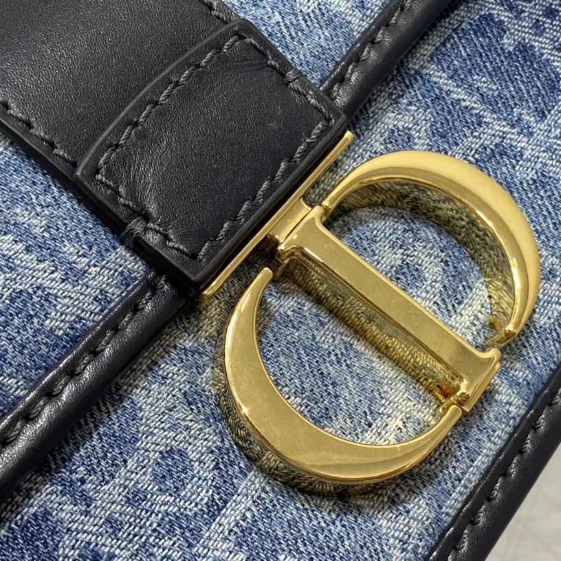 Dior 30 Montaigne East-West Bag With Chain - PerfectKickZ