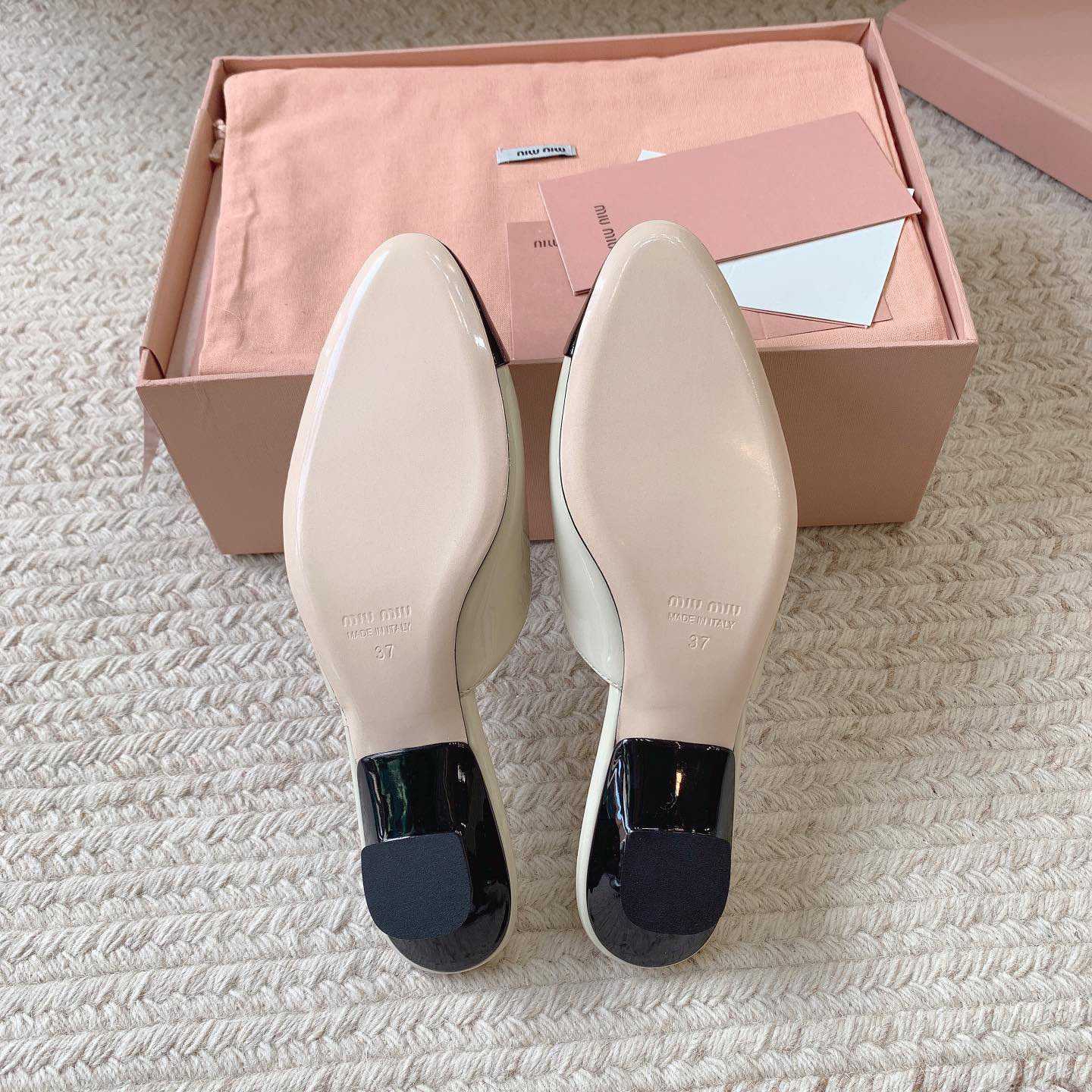 Miu Miu Two-tone Patent Leather Mules - PerfectKickZ