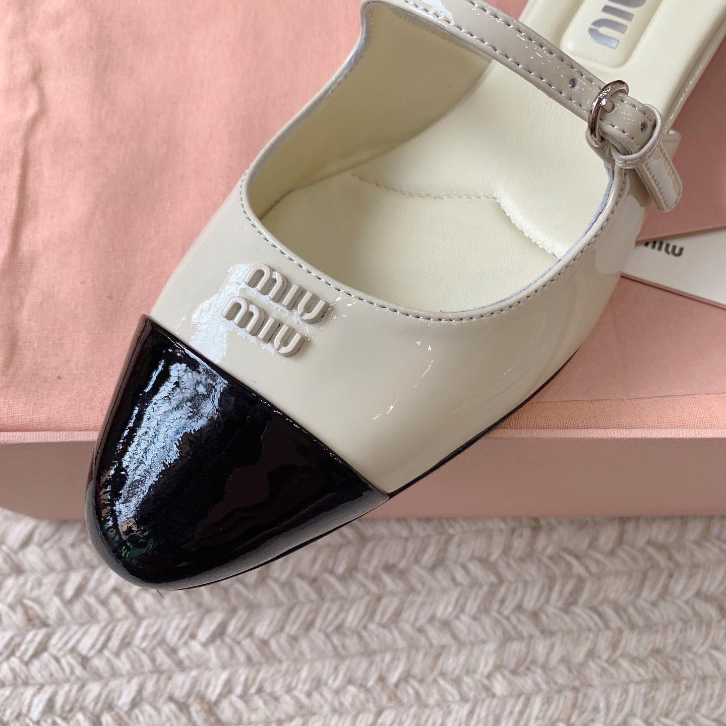 Miu Miu Two-tone Patent Leather Mules - PerfectKickZ