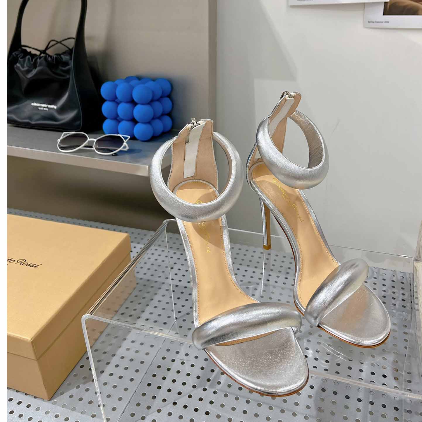Gianvito Rossi Leather Bijoux Sandals - PerfectKickZ