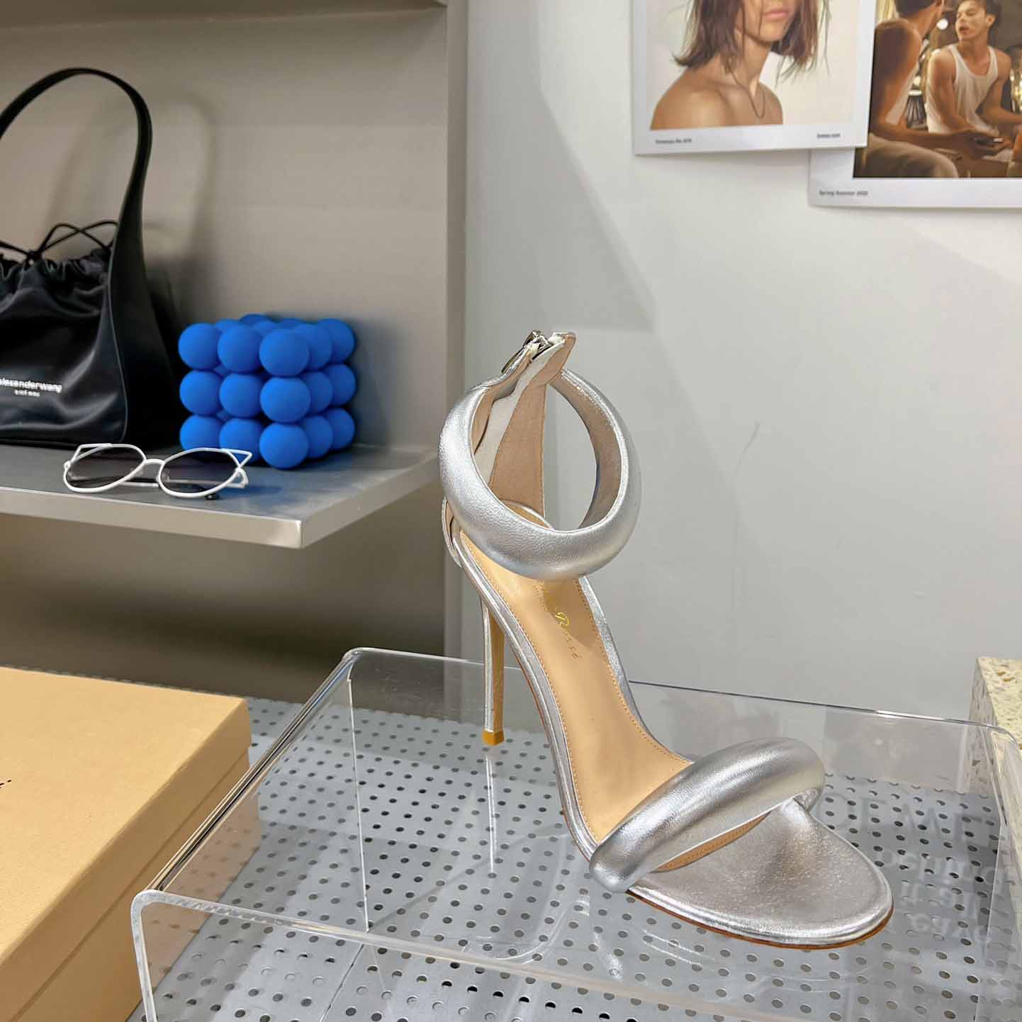Gianvito Rossi Leather Bijoux Sandals - PerfectKickZ
