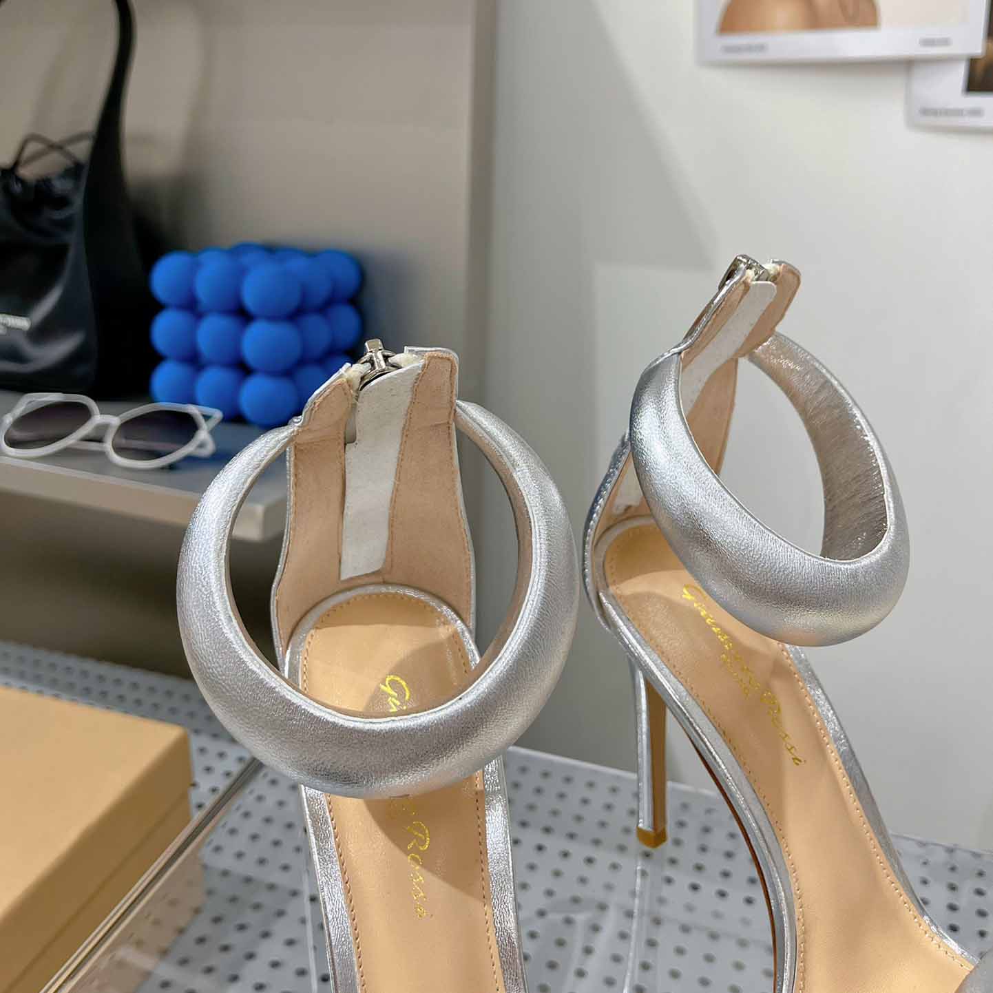 Gianvito Rossi Leather Bijoux Sandals - PerfectKickZ