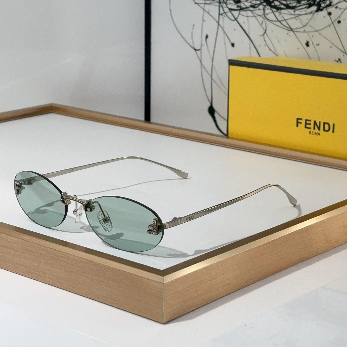 Fendi FE4075US Sunglasses - PerfectKickZ