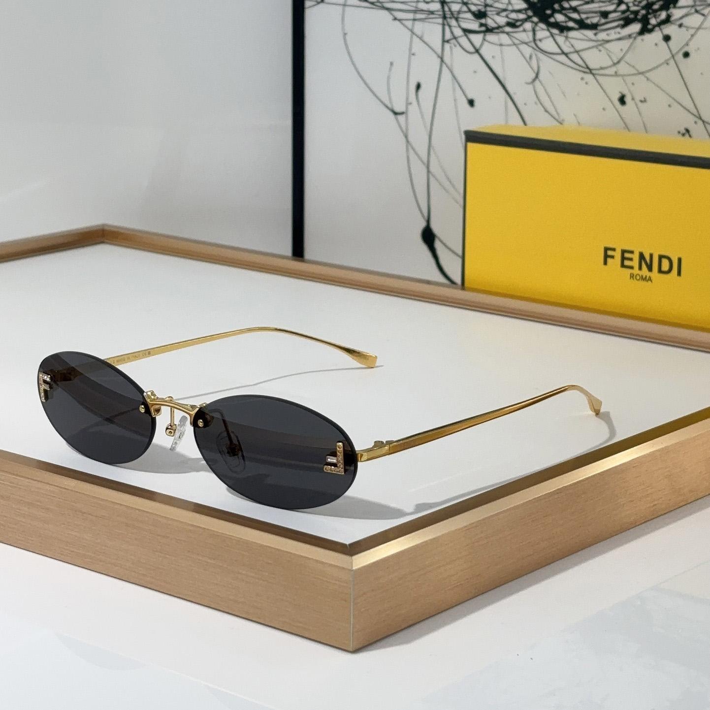 Fendi FE4075US Sunglasses - PerfectKickZ