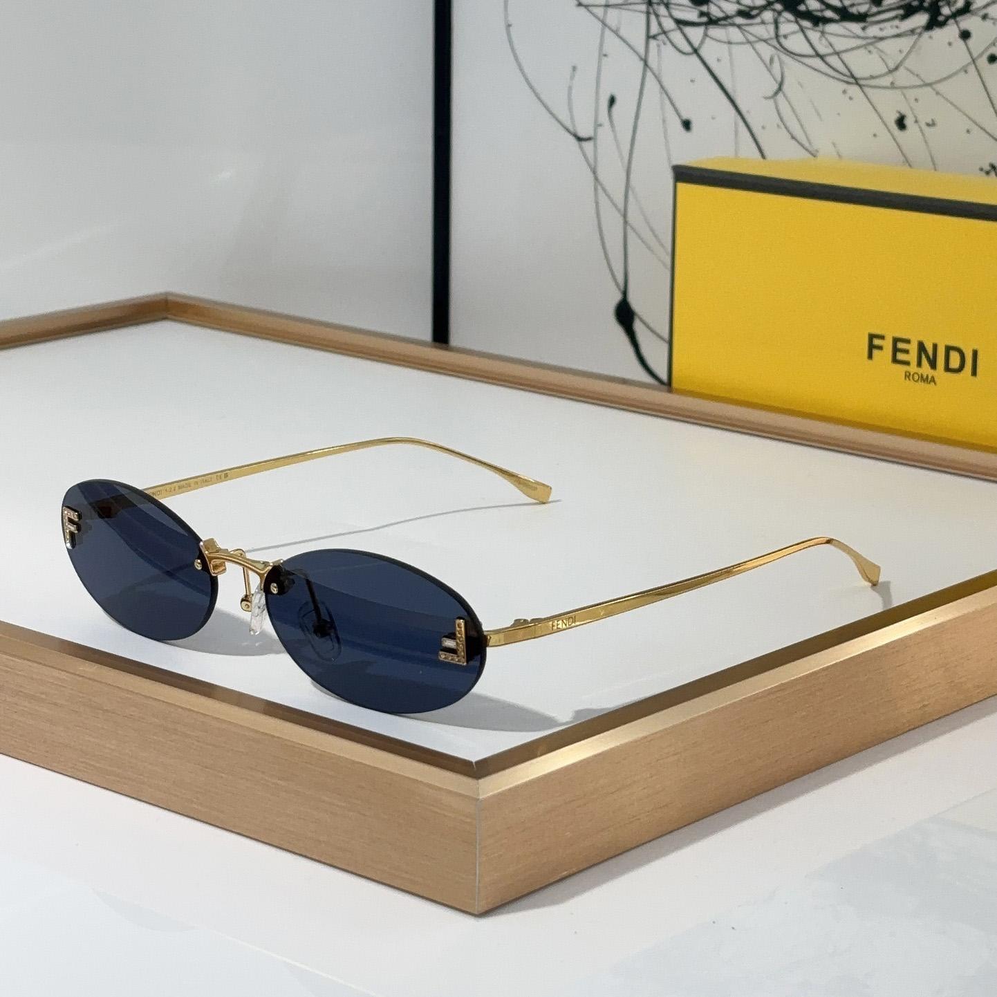Fendi FE4075US Sunglasses - PerfectKickZ