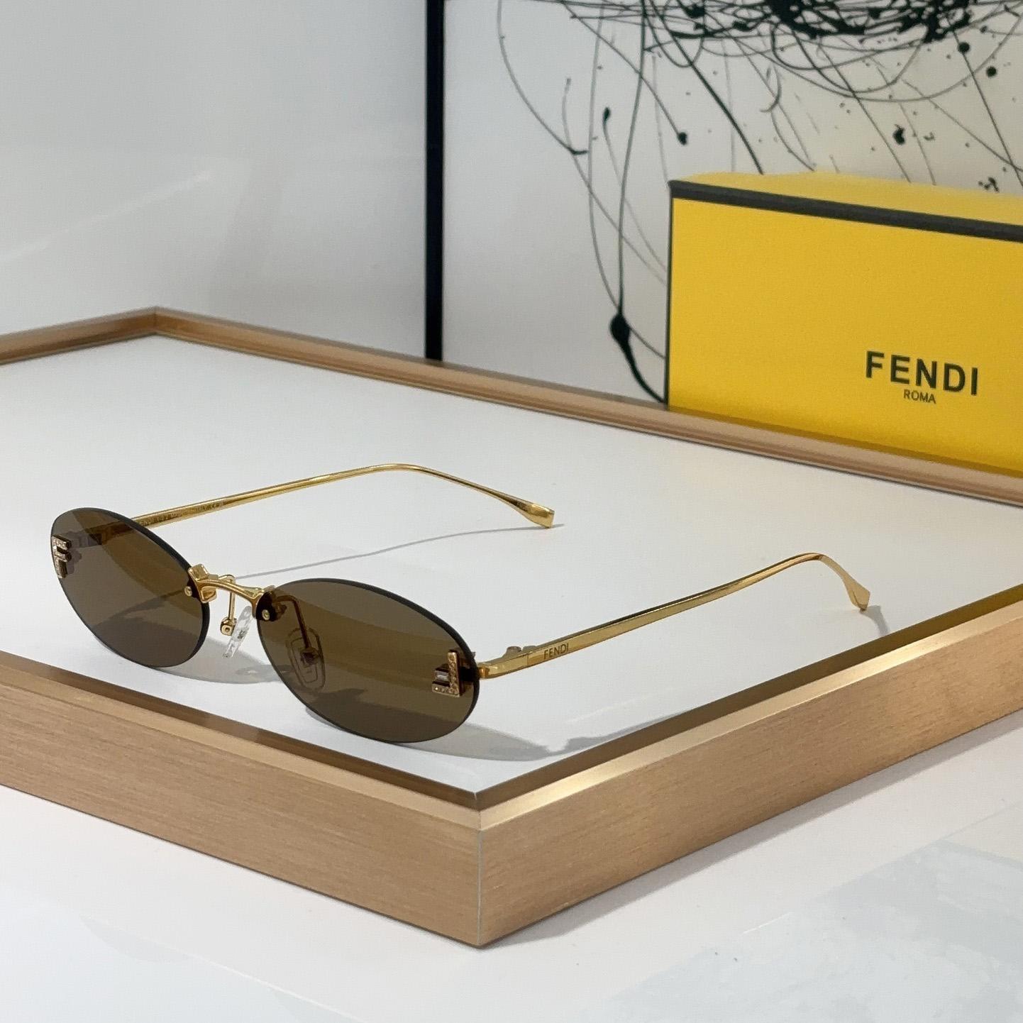 Fendi FE4075US Sunglasses - PerfectKickZ