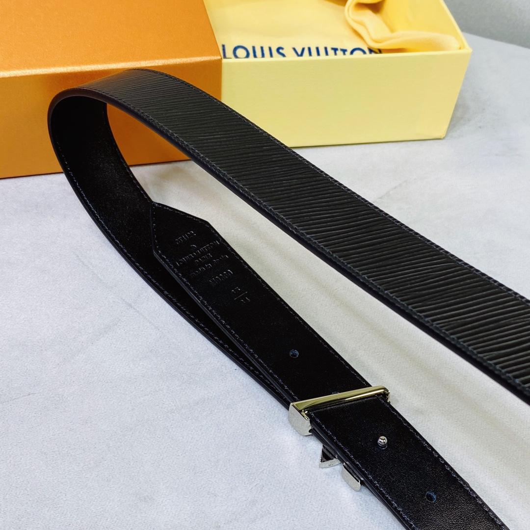 Louis Vuitton 30mm Reversible Belt - PerfectKickZ