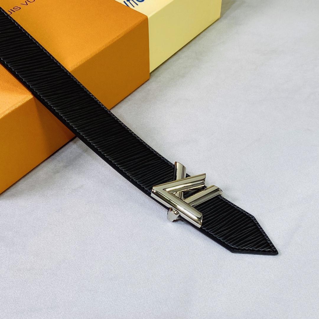 Louis Vuitton 30mm Reversible Belt - PerfectKickZ