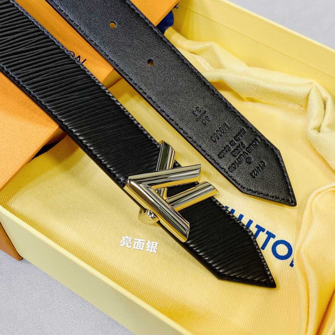 Louis Vuitton 30mm Reversible Belt - PerfectKickZ