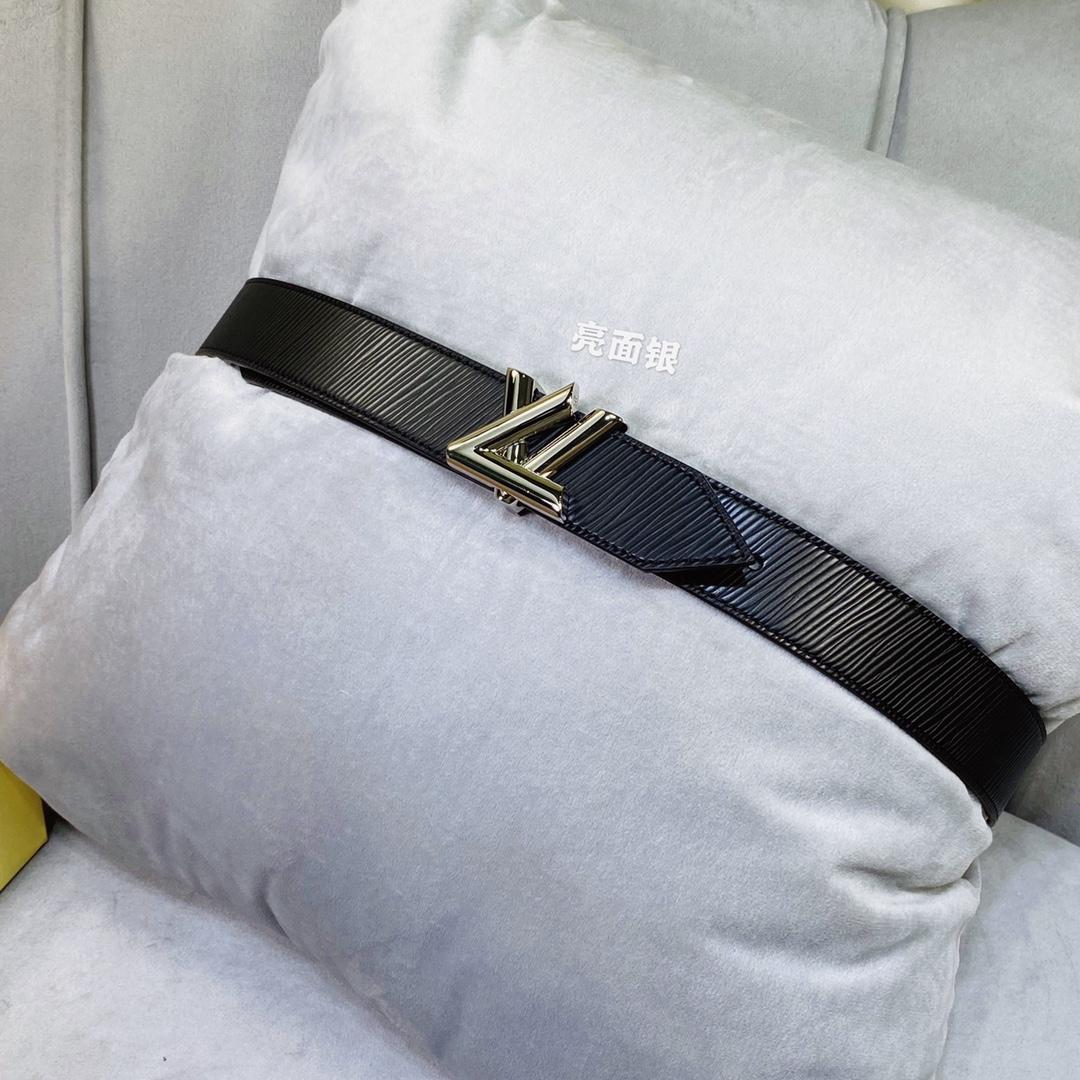 Louis Vuitton 30mm Reversible Belt - PerfectKickZ