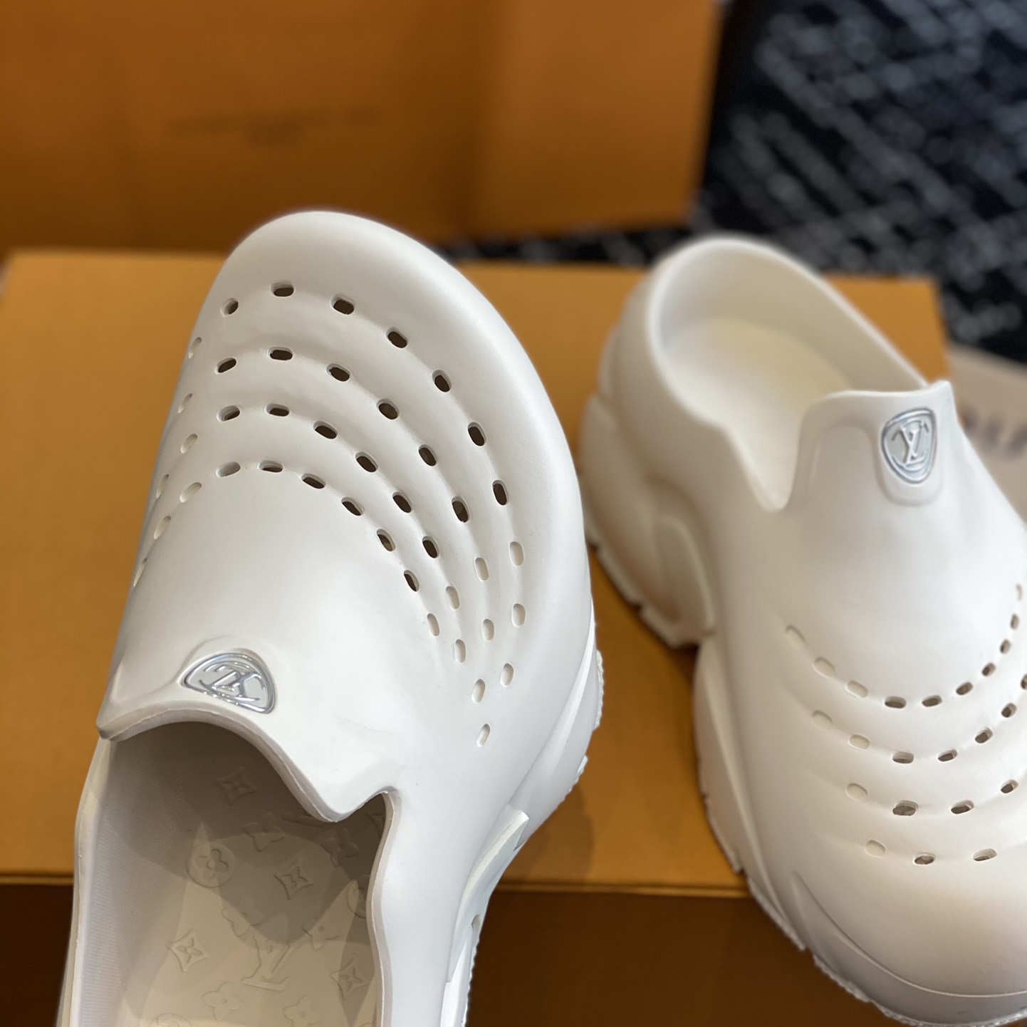 Louis Vuitton LV Shark Clog    - PerfectKickZ