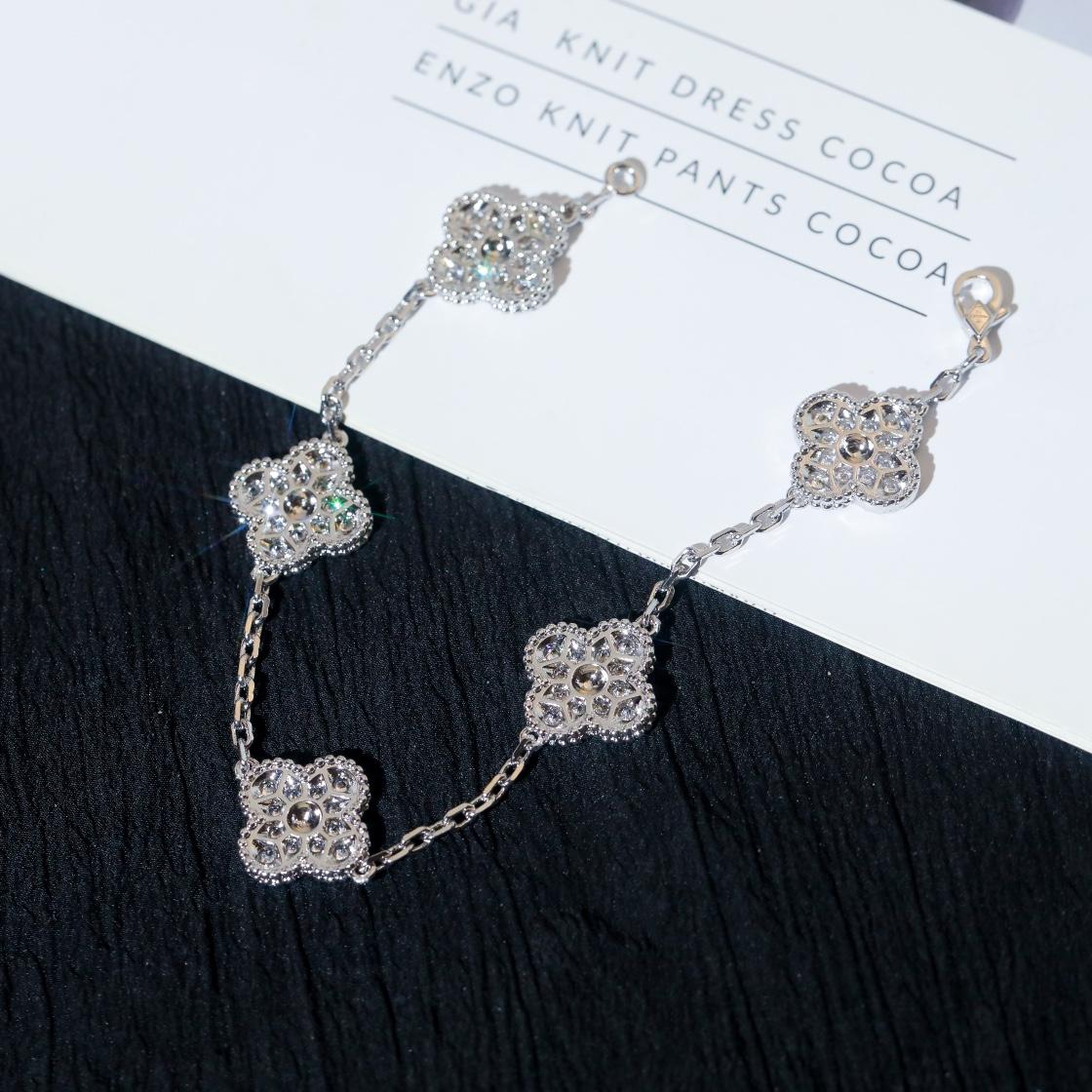 Van Cleef & Arpels Bracelet - PerfectKickZ
