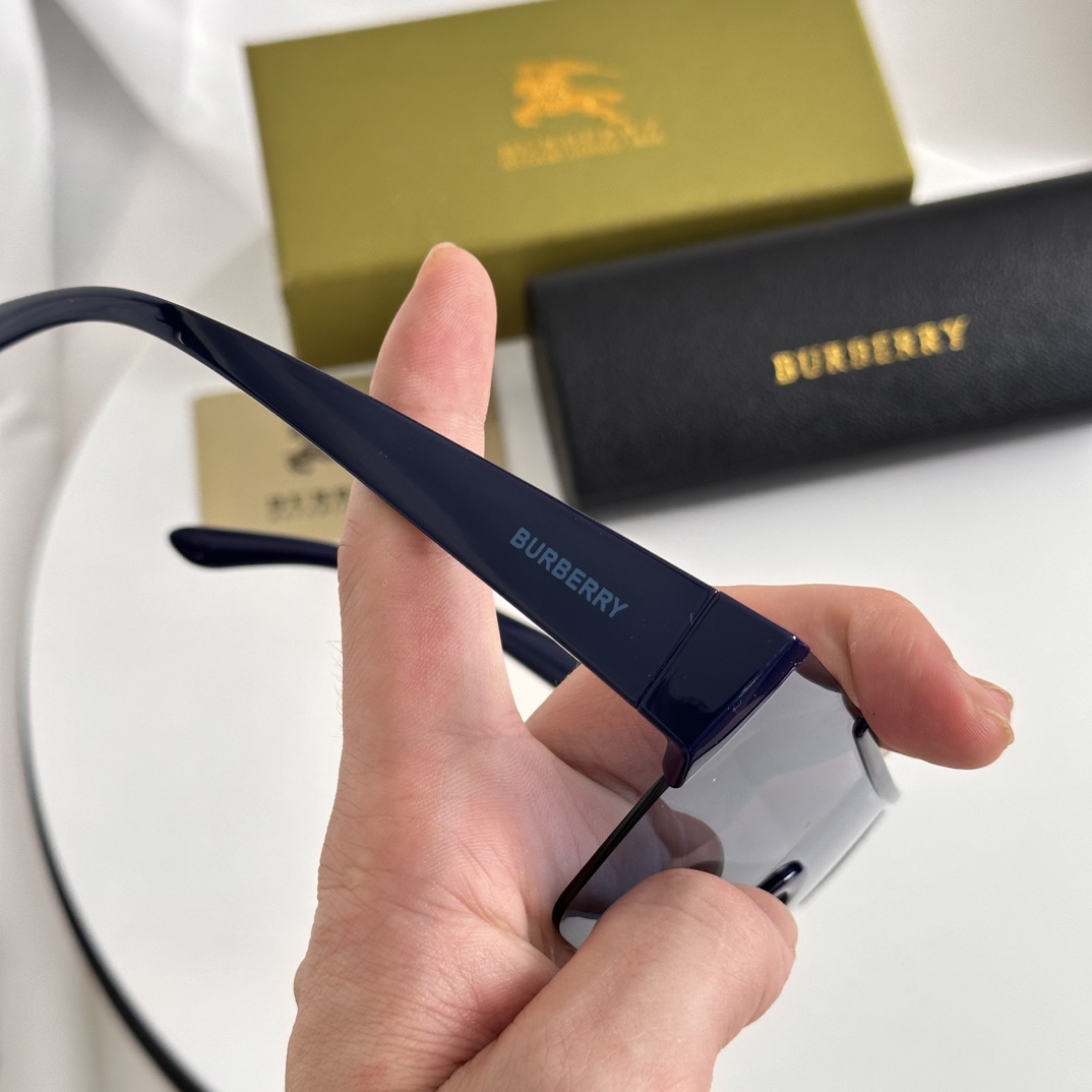 Burberry BE4291 Sunglasses   - PerfectKickZ