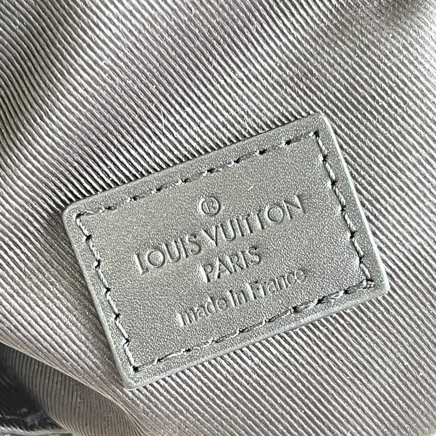 Louis Vuitton S-Lock Vertical Wearable Wallet  M81524 - PerfectKickZ