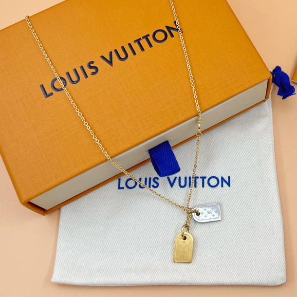 Louis Vuitton Nanogram Necklace   M63141 - PerfectKickZ