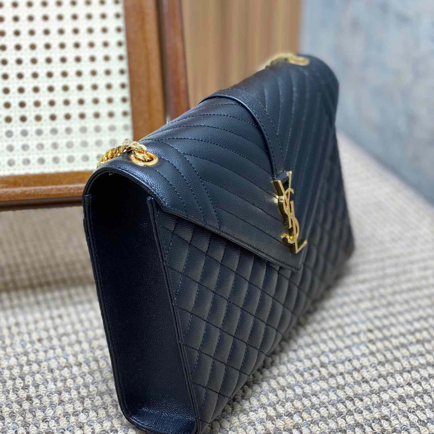 Saint Laurent Leather Shoulder Bag (31x21x7cm) - PerfectKickZ