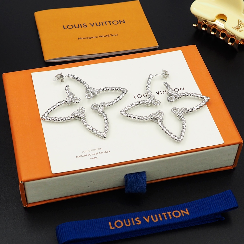 Louis Vuitton Nautical Earrings  M01848 - PerfectKickZ