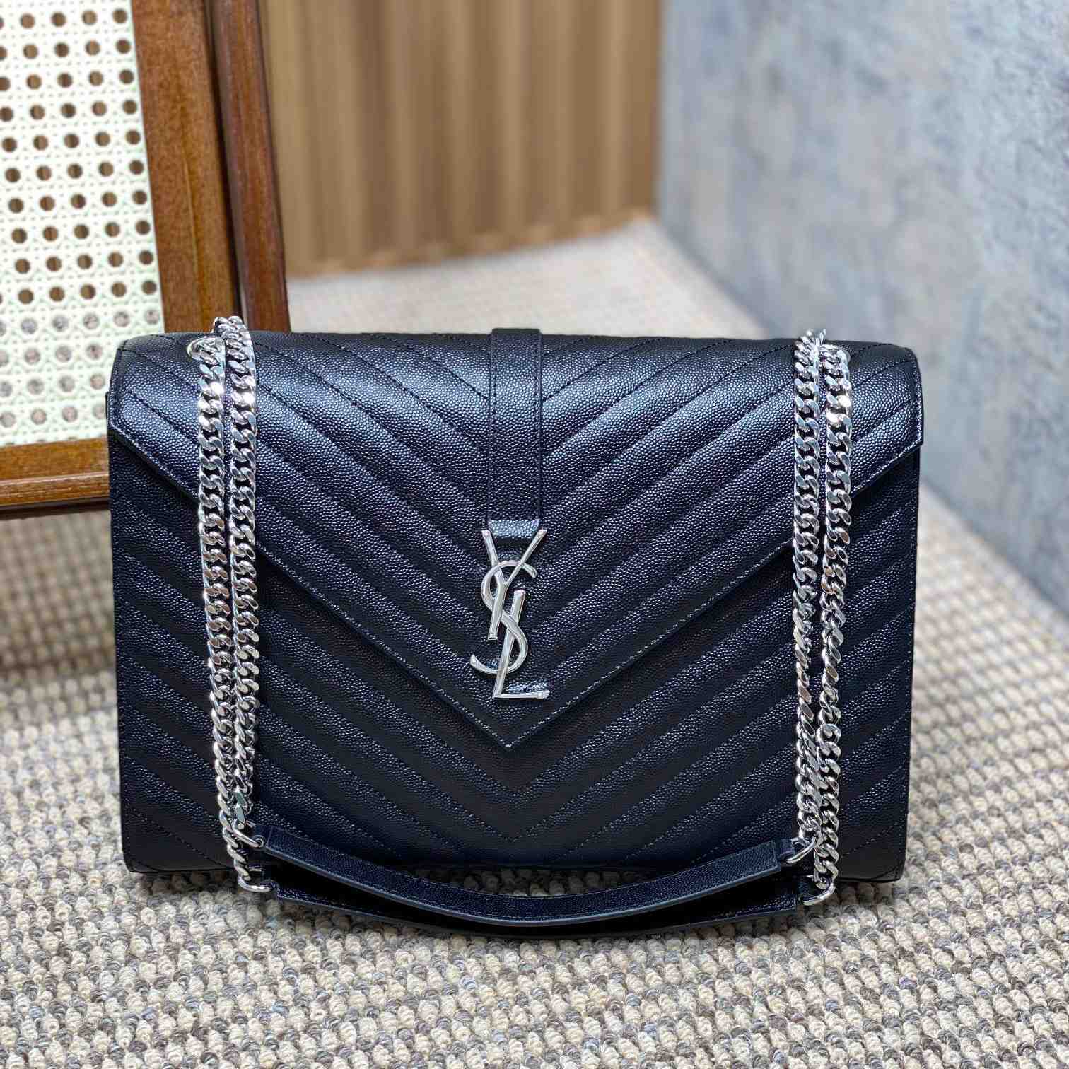 Saint Laurent Leather Shoulder Bag (31x21x7cm) - PerfectKickZ