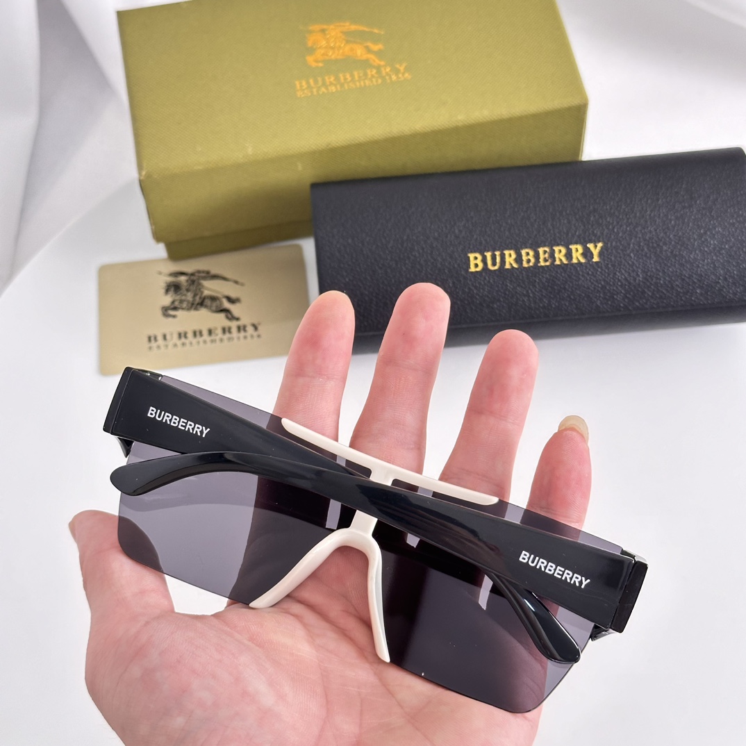 Burberry BE4291 Sunglasses   - PerfectKickZ